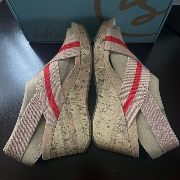 LIFE STRIDE Dream Big Stretch Gore Wedge Sandal Blush Red Size 9.5 - Picture 6 of 11